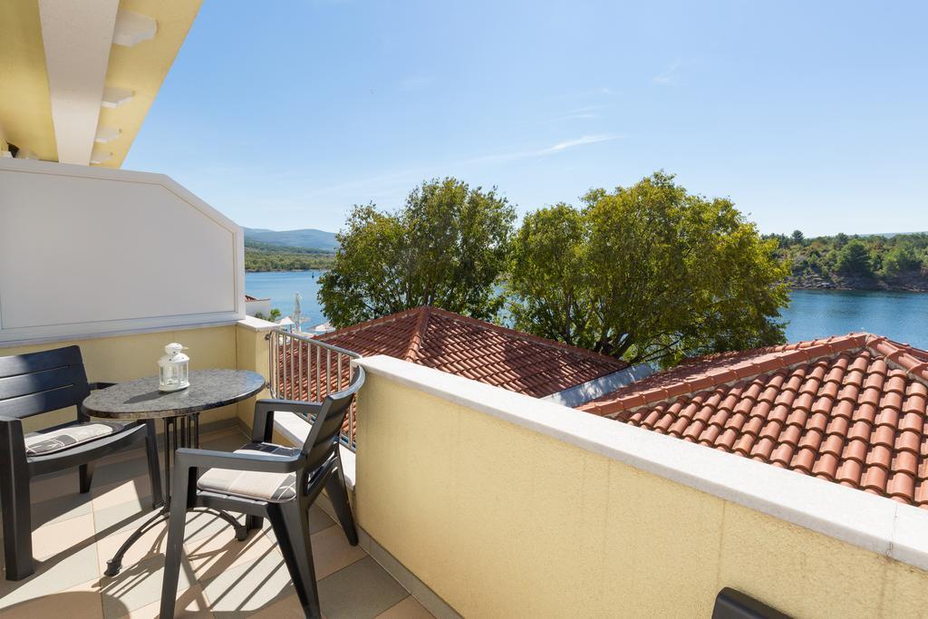 Apartments Duje Ribnica Obrovac Dış mekan fotoğraf