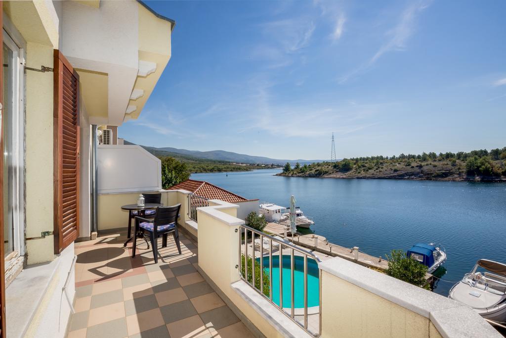 Apartments Duje Ribnica Obrovac Dış mekan fotoğraf